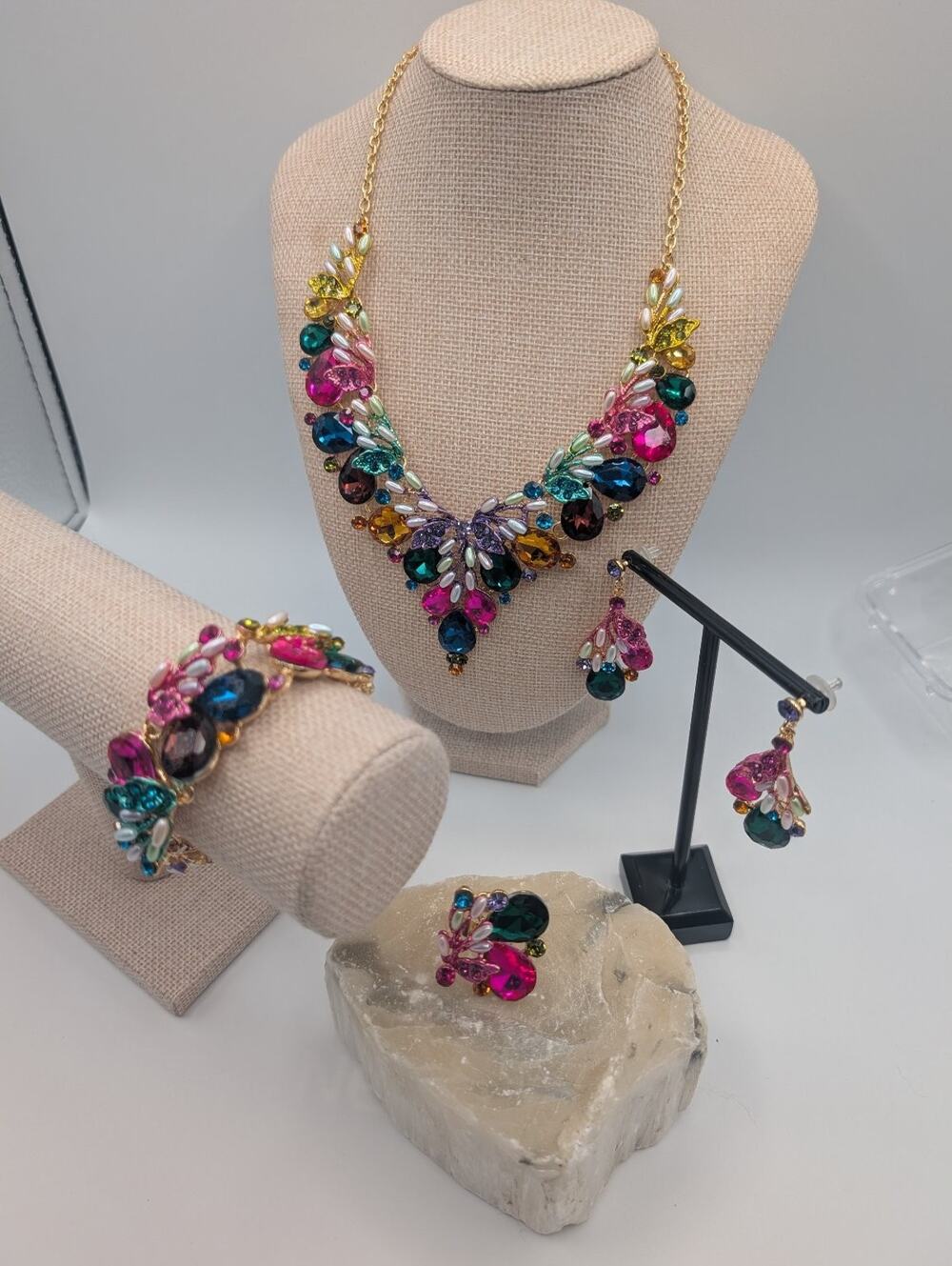 Multicolor Crystal Faux Pearl Statement 4 pc Jewelry Set Necklace Bracelet Ring